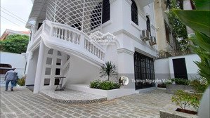 bán biệt thự đẹp đường nguyễn cửu vân, p17, q. bình thạnh, 17x15m 201,9m2, tường villa 