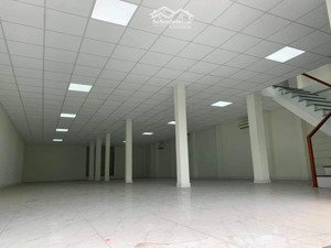 cho thuê nhà mặt tiền nguyễn văn linh .dtsd 800 m2