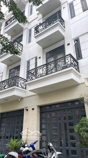 siêu phẩm vip pro 102!hxt 8m+65m2+6pn lớn+có vỉa hè+full nt nhập+đẹp rực rỡ ở hà huy giáp-chỉ 6.7t