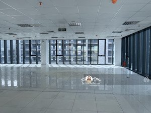 bán sàn tầng 1 khối đế tòa nhà chung cư gần minh khai, 286m2 giá 35 tỷ, sổ lâu dài, mặt tiền 13m