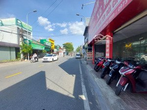 thiện chí bán nhà mặt đường ngô gia tự, 112m2 - mt 4,3m - giá cực hợp lý 12,3 tỷ