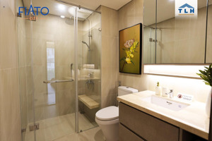 chính chủ cần bán nhanh căn hộ 2 phòng ngủ, tầng cao, view đẹp, giá đầu tư