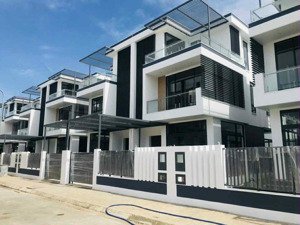 bán nhà phố kđt đông tăng long, 155m2, 1 trệt 2 lầu, khu dân cư cao cấp