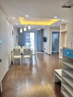 chủ cần bán ch scenic 1-77m2,2pn. full nội thất. nhà mới. sẵn sổ hồng. giá: 6.6 tỷ. lh 