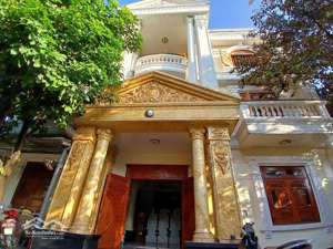 cần bán villa phường bình thắng, tp. dĩ an, bình dương. vị trí cách quốc lộ 1a, đt743 trầm 500 mét