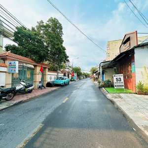 nhà sẵn ở luôn - ngay tam hiệp, đường 2 xe hơi đi thông, gần trấn biên, lương thế vinh, bệnh viện