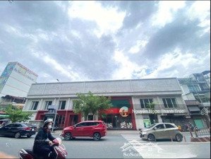 cho thuê nhà góc 2 mt đường lý thái tổ phường 2, quận 3, hồ chí minh. gần vòng xoay