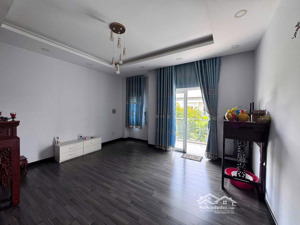 bán nhà melosa khang điền, 5x23m2, nội thất, giá bán nhanh 10.5 tỉ, sổ hồng, hỗ trợ vay