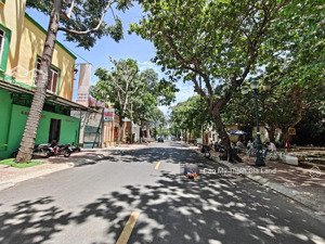 bán căn góc 2 mặt tiền nguyễn du_cách biển bãi trước 100m_vị trí hiếm_giá 26.5 tỷ