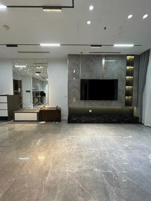 hot! chính chủ cho thuê ch 2n2vs 14tr full nt vinhomes gardenia view đẹp, giá rẻ. lh 