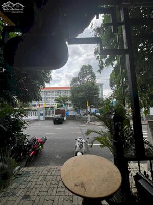 Cần cho thuê mặt bằng góc đường lớn khu Hưng Gia Phú Mỹ Hưng Quận 7 thích hợp kinh doanh