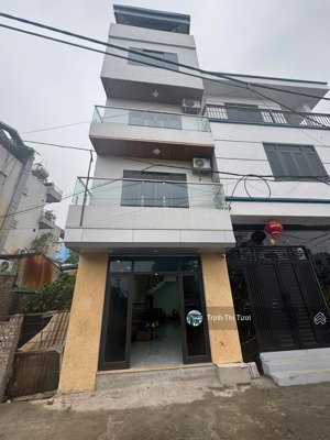 bán nhà 4 tầng + 1 tum, mặt tiền rộng, nở hậu, view hồ an khánh, hoài đức giá chỉ 6.2 tỷ