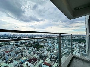 cho thuê cc đẹp tại urban green, 15tr, 202m2, 4pn, 3wc nhà view tầng cao, thoáng mát lh 