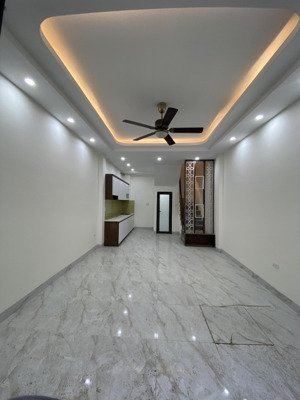 hiếm có khó tìm! nhà gần vinhomes smart city cách 1 nhà ra phố kinh doanh. không có căn thứ 2