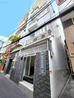 ngộp bank bán gấp nhà riêng tại hoàng việt, p. 4, tân bình. dt 60m2. hẻm xe hơi