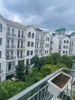 vip - chỉ còn 1 căn - cho thuê nhà phố biệt thự tại the manhattan - giá tốt nhất, 126m2, q9, hcm