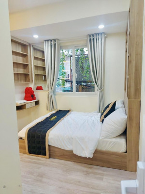bán nhà lạc long quân, p10, tân bình, nhà mới nhỏ xinh, đầy đủ nội thất có thể vô ở liền cho gđ nhỏ