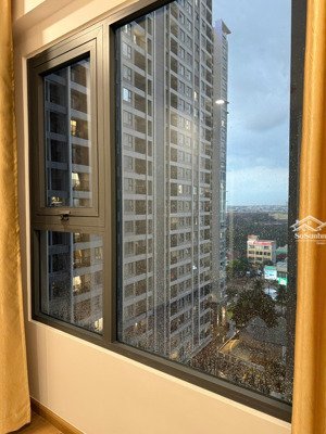 cho thuê 2pn 2toilet 74m2 có rèm dàn phơi nhà mới 100% giá 6tr5