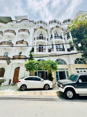 cho thuê nhà làm cty văn phòng 2 mặt tiền xe tải thông kinh doanh nhà sạch giao ngay