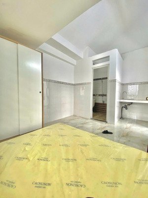 phòng studio xịn full nội thất cách emart phan huy ích 5p đi xe