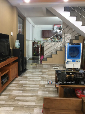 bán nhà 2 tầng hẻm thông 958 lạc long quân, p8, tân bình, 50m² nở hậu giá 5.5 tỷ tl