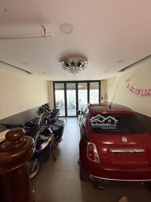tân bình - p.9 - giáp q10, q11 - 5 tầng - 104m2 - xe hơi ngủ trong nhà - 10.5 tỷ