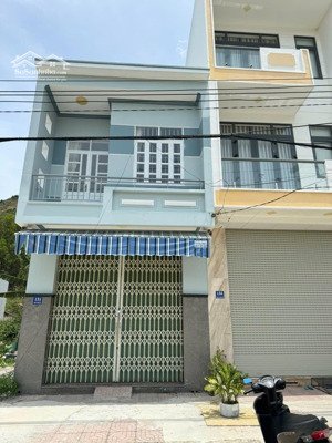 bán nhà 2 mặt tiền ngô văn sở tđc hòn xệnh - vĩnh hòa - nha trang