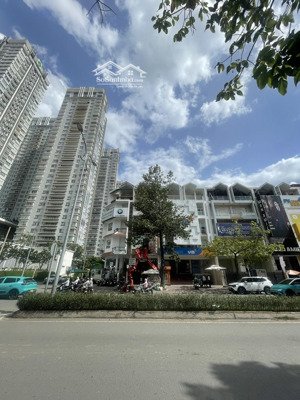 cho thuê nhà mt 5x20m đ. nguyễn thị thập quận 7 kế góc, tk trống sàn, có tm giá 78tr lh: 