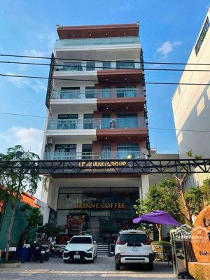 giảm mạnh 30%! mt bạch đằng gần ngã tư hàng xanh - 8x28m - hầm + 8 tầng - hdt 250 triệu - chỉ 60 tỷ