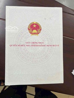 ngang 5m dài 28m ??? giá chỉ 150tr/m2 cho căn nhà mặt tiền khu nhà ga t3 ,giá chỉ bằng giá hxh