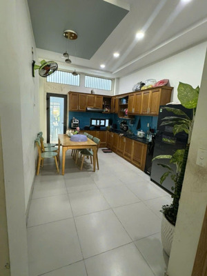 bán nhà mặt tiền đường số gần chợ phạm thế hiển