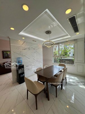 thông tầng cực rộng 190m2 - tầng thấp riêng tư - ban công rộng đông nam - 13.5 tỷ all in + sổ