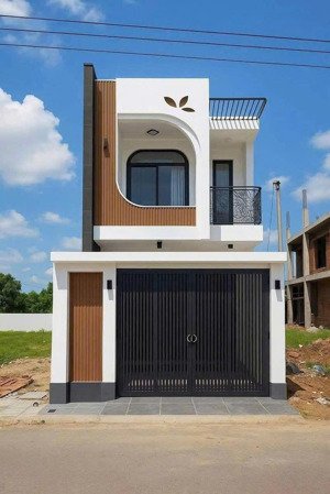 nhà ngộp giá rẻ 550 triệu, sổ riêng thổ cư, gần chợ tân phong biên hòa 