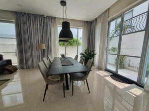 cho biệt thự quận 7, 8 phòng ngủ, full nội thất, 50 triệu/ tháng lh: 