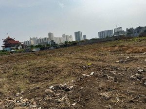 1600 m2 đất kinh doanh vị trí đắc địa đối diện cụm chung cư an phú quận 2