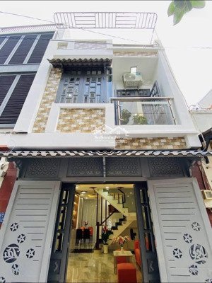 cô hoa bán nhà giá ngộp 2tỷ850 đang cho thuê 18tr. tô hiến thành- phừờng15- quận10 gần siêu thị go