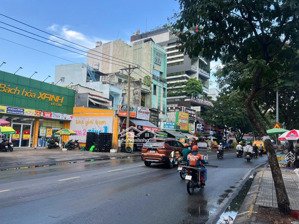 bán nhà góc 2 mặt tiền nơ trang long bình thạnh dt 19,1x27.4m nở hậu xd mới hầm 7 tầng giá 120 tỷ