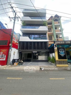 bán tòa nhà 7 tầng 84a nguyễn cửu vân, p17, q. bình thạnh, 8x25m, tường villa 