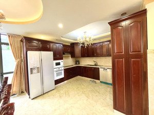 chính chủ bán gấp biệt thự kdc phú mỹ vạn phát hưng, q7 - dt 10.5x21m - full nt vào ở ngay - 39.7ty