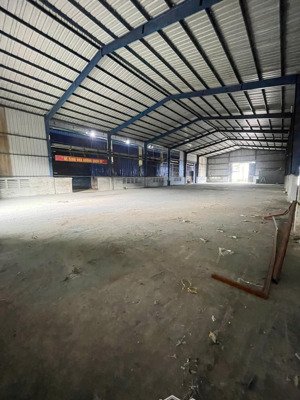 cho thuê kho dt 30x20m, mới, mt đào trí, phường phú thuận, q7 - chỉ 60tr/th vào khai thác ngay