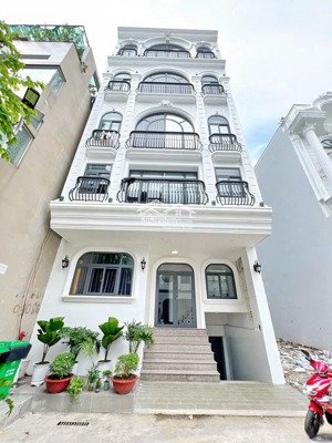 bán toà apartment quan nhân, 140m2 8 tầng, mt 10m, dt 170 triệu/tháng, 44.5 tỷ lh 