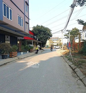 bán nhà vinapol lai xá 45m*mt5,4m, vị trí đắc địa, vỉa hè kd, ô tô, cạnh ql32 và đường vành đai 3.5