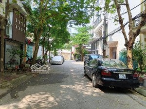 vip, hiếm, bán nhà trung kính, cầu giấy, 110m2, phân lô, ô tô tránh, thoáng trước sau. nhỉnh 30 tỷ