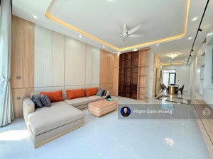 bán căn nhà xây mới 100% thiết kế 3 tầng + tum + thang máy xịn xò, full nội thất . mỹ gia gói 3