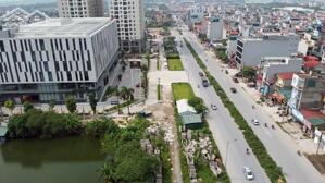 [Mặt Phố] Bán gấp nhà MP Hạ Yên Quyết, 120m2, MT5.5M,giá 68 tỷ, KD sầm uất, vỉa hè rộng