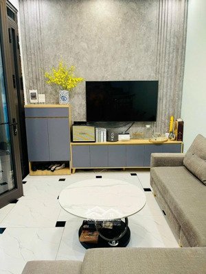 nội thất đẹp, nhà cầu giấy 35m, 5 tầng, chỉ xách vali đến ở